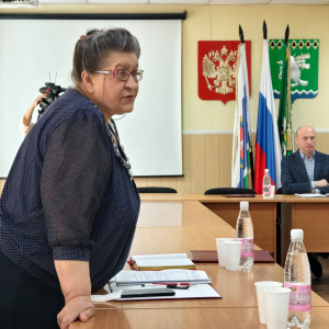 Бани, аварийное жилье и генплан. Артемовские депутаты вернулись к теме ЖКХ